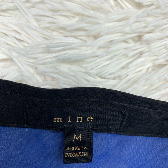 2 tops (blue and green polyester tanks) - Picture 9 of 10